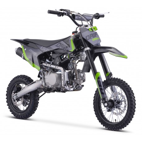 Pit bike : une mini moto cross aux performances surprenantes !