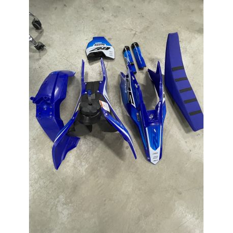 KIT PLASTIQUE CRZ BW BLEU